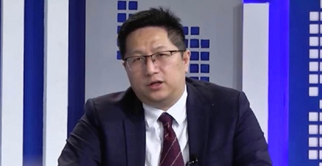 叶飞出狱，称不后悔举报上市公司违规，之后“准备拍电影”_腾讯新闻