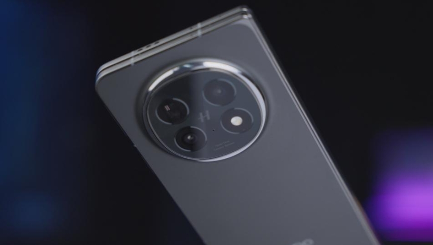 那些外国博主们，怎么突然开始吹中国手机了？