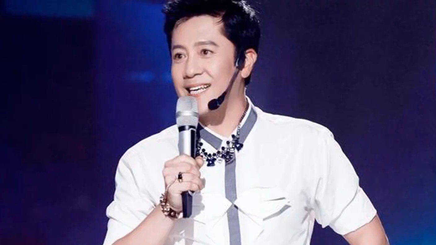 蔡国庆曾两度情断异国恋，低调迎娶秦娟后，如今儿子成其骄傲_腾讯新闻
