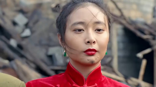 生死迷局：丈夫惨死鬼子手下，红衣美女上门报仇，直接咬鬼子耳朵_腾讯新闻