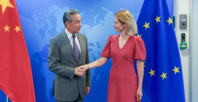 “中国不是美国”！王毅欧洲之行的关键一句话含金量持续飙升_腾讯新闻