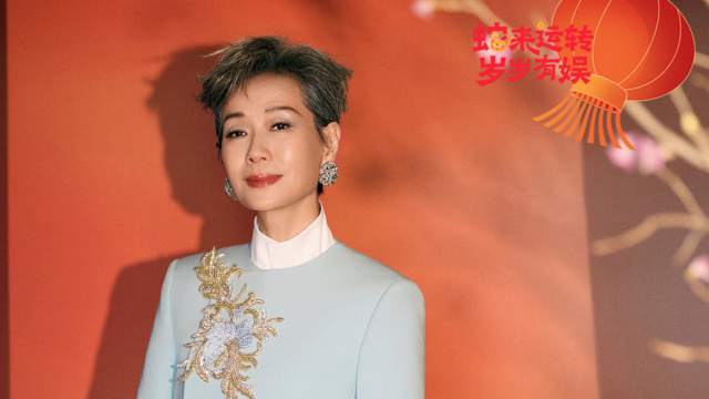 “千面女郎”叶童，和赵雅芝登上蛇年春晚，引起一波回忆杀，丁克至今无儿无女_腾讯新闻
