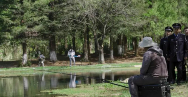 “钓鱼佬”立功！外籍人员在我境内违规捕蝶，被慧眼识破缩略图