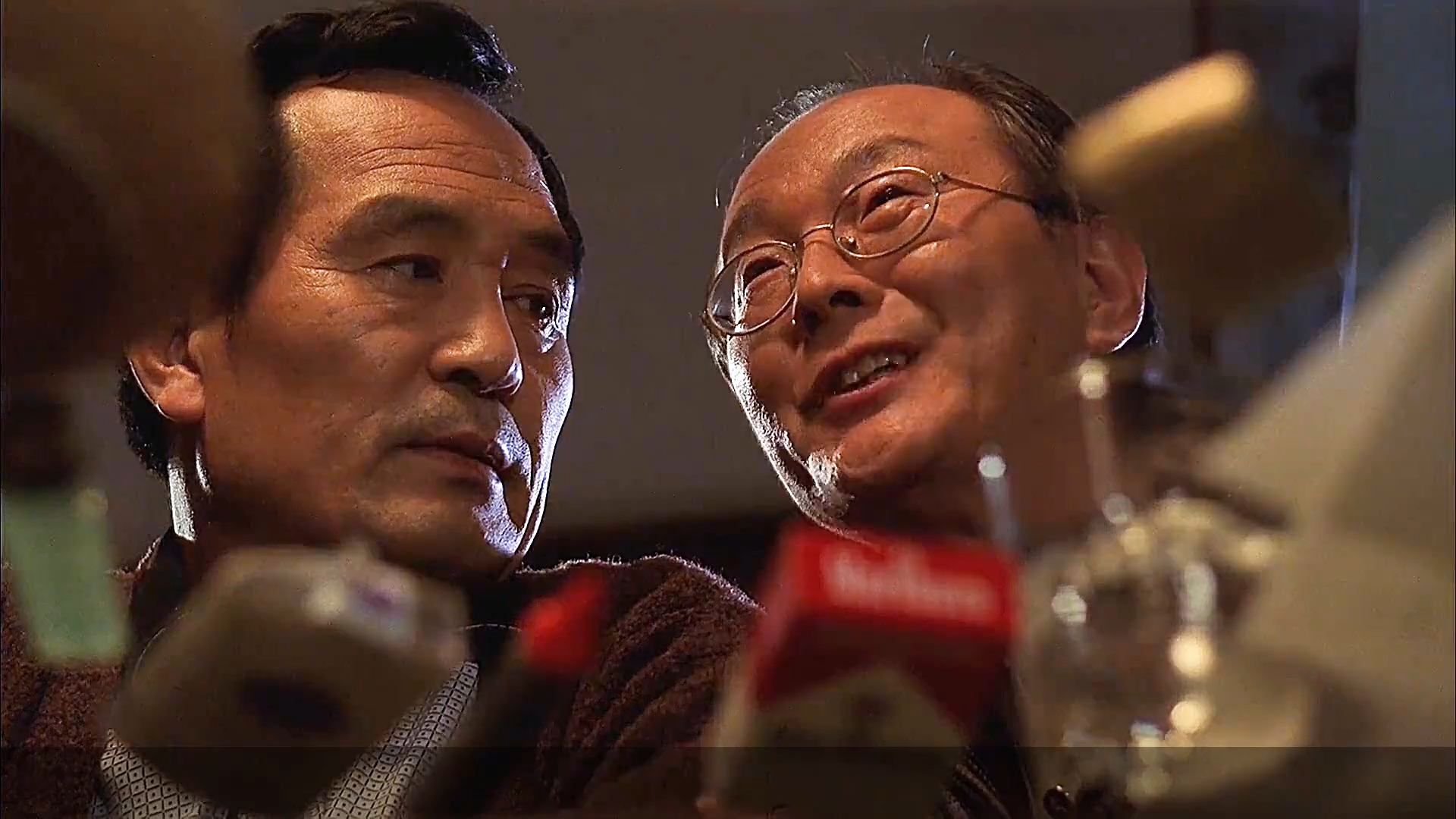 《死不张扬》本想好好开个旅馆，结果却被迫成了黑店_腾讯新闻