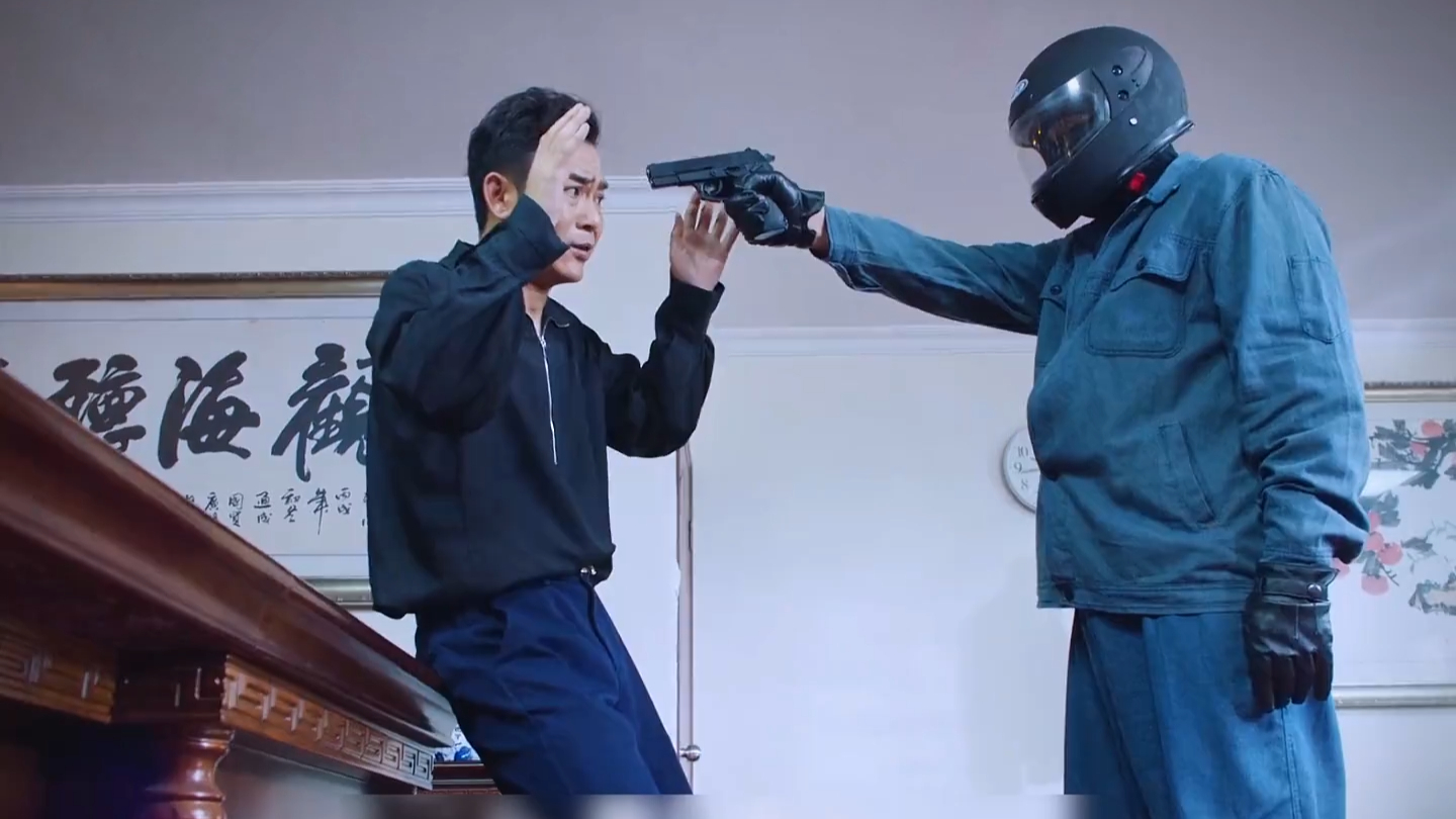 男人抢劫遇到警察检查！《分界线》下_腾讯新闻