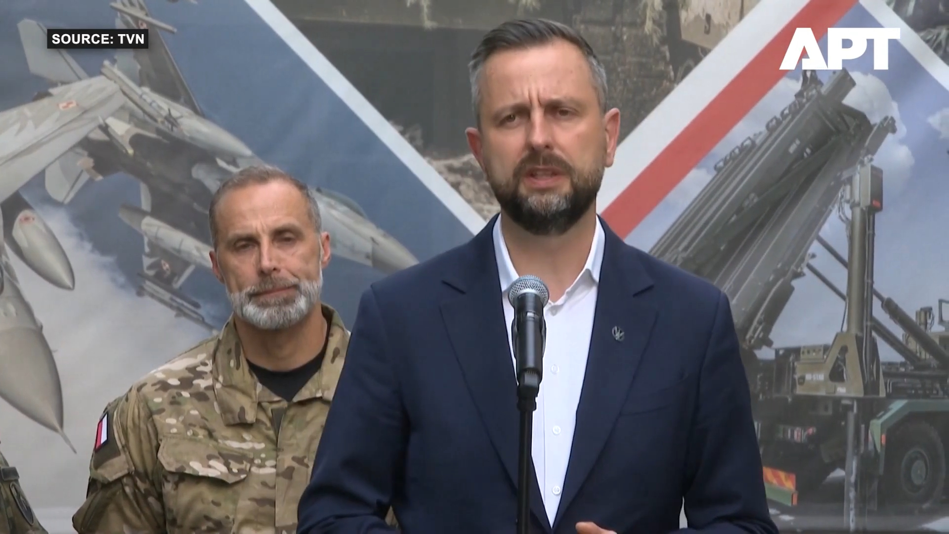 战争蔓延至北约：波兰击落俄罗斯无人机，称是“史无前例”的侵略行为_腾讯新闻