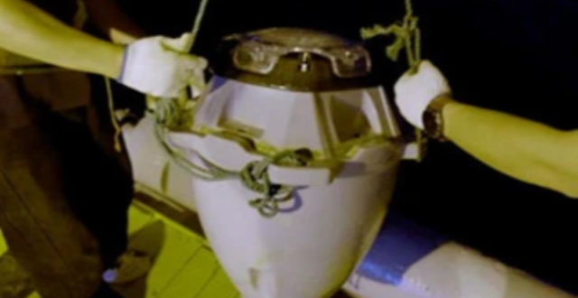 国安部披露：科研船近海捞起筒形装置，竟是境外水下窃密设备缩略图