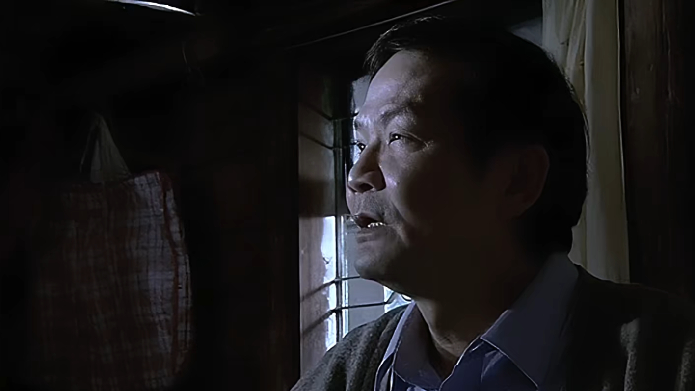 飞头降撕裂夜的寂静，尸油与血泪交织，这部港产 Cult 片藏着人性深渊《降头2007》_腾讯新闻