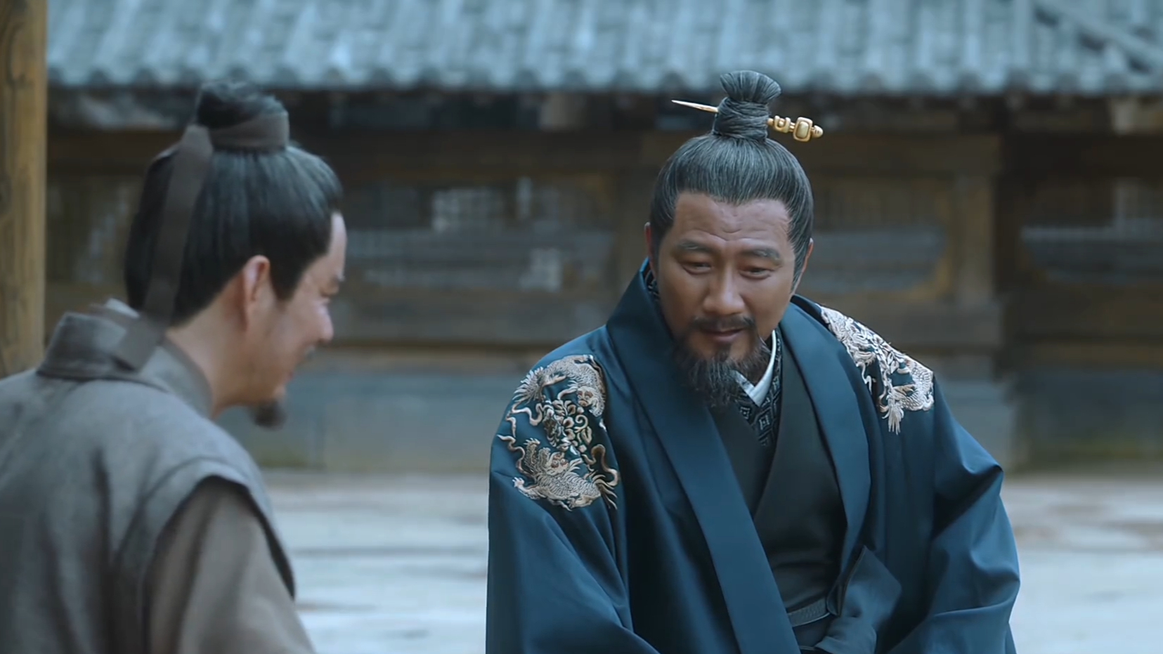 剑九黄当年挑战王仙芝把另一把剑留在了墙上，徐骁愿意让他重回当年威风《雪中悍刀行》_腾讯新闻