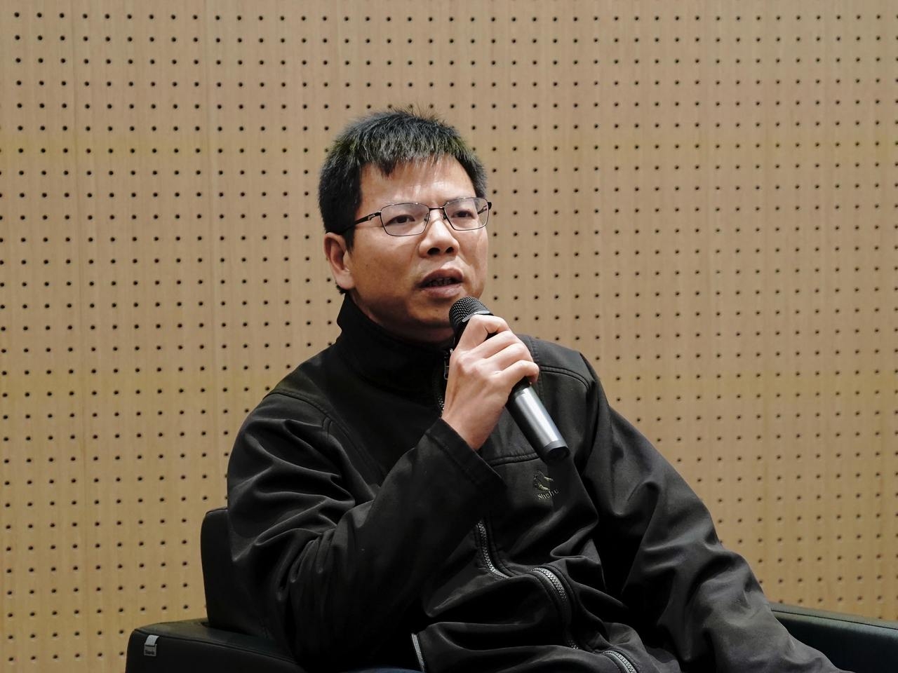 作家方晓：矛盾、情感、人性，恰恰是小说必不可少的因素之一_腾讯新闻