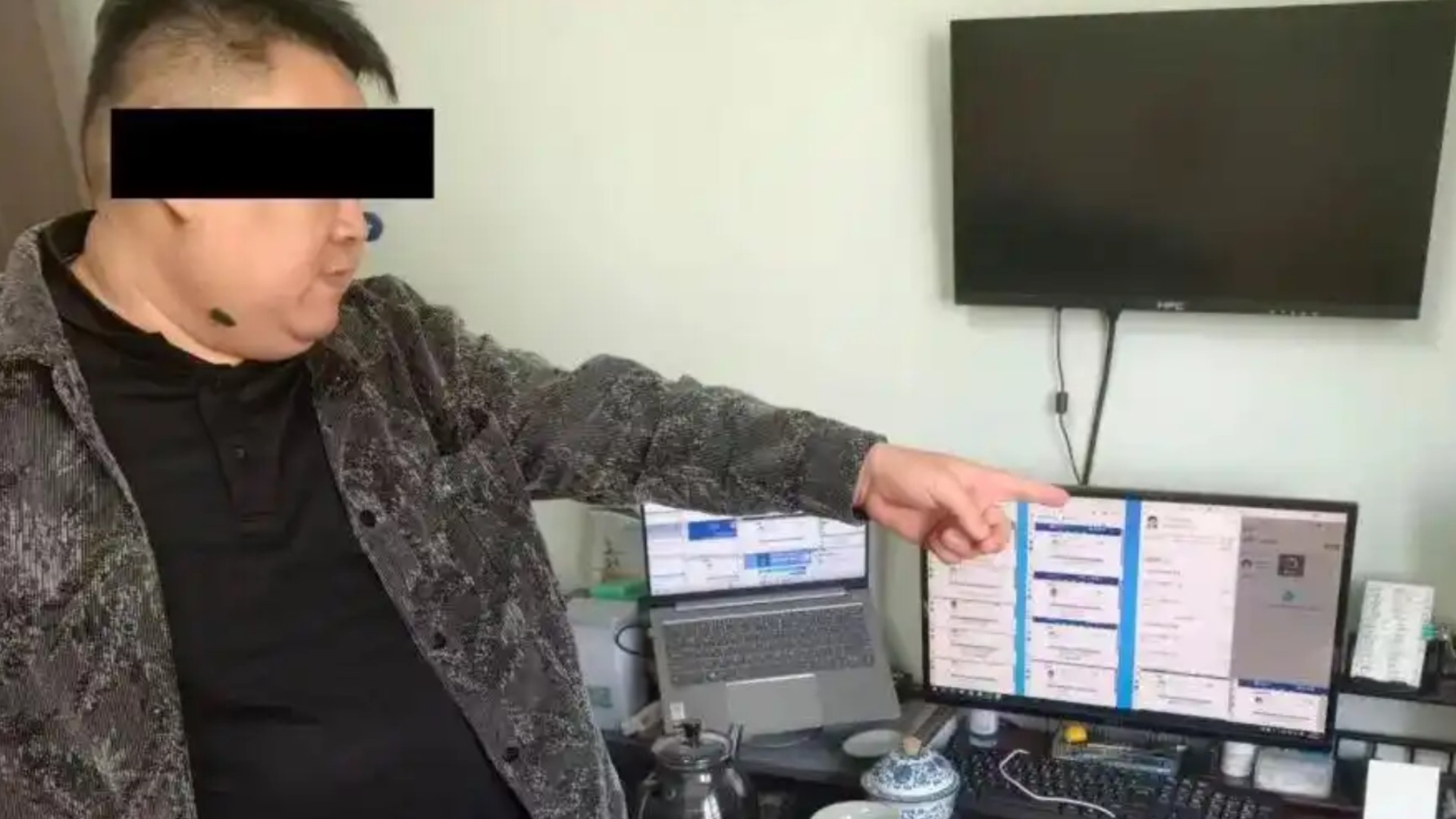 一号难求的医院专家号都去哪了？陪诊师1秒抢1个，加价最高500元卖给急诊患者_腾讯新闻