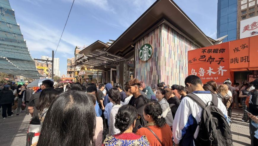 美方称星巴克在新疆开设门店“道德沦丧”，外交部回应