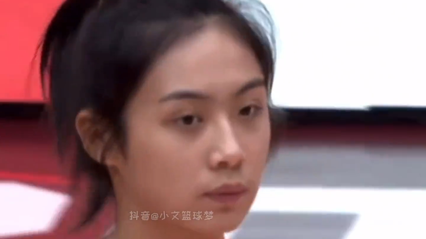 体坛记忆｜女篮大美女卓识打球什么水平？_腾讯新闻
