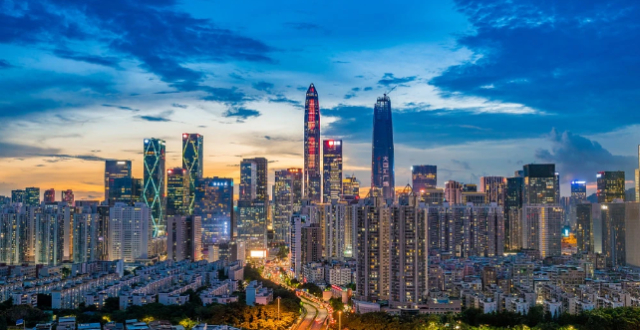 新政出炉后的深圳楼市：售楼处通宵卖房，中介二手房成交量创三年新高_腾讯新闻