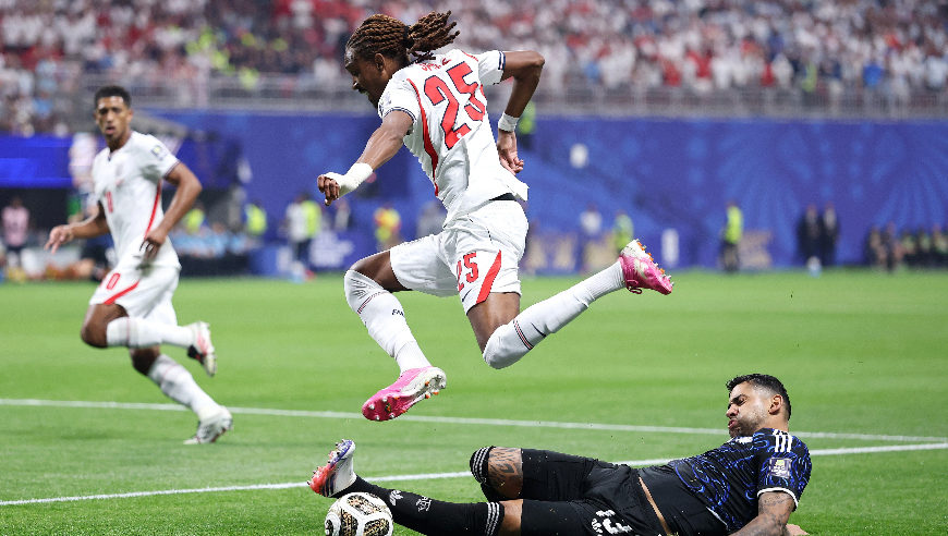 直播中正图文直播世界杯：英格兰0-0阿根廷 双方开场火药味十足频繁犯规
