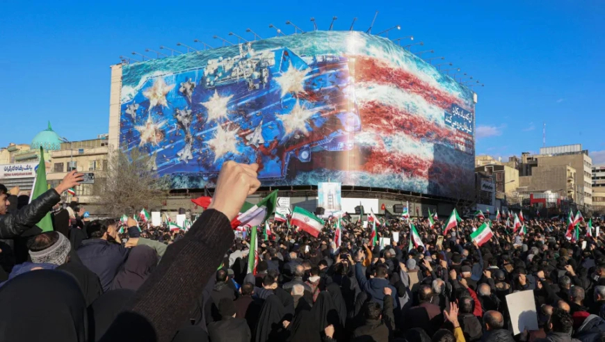 实时播报伊朗国防部发言人：敌人试图体面逃离战争泥潭