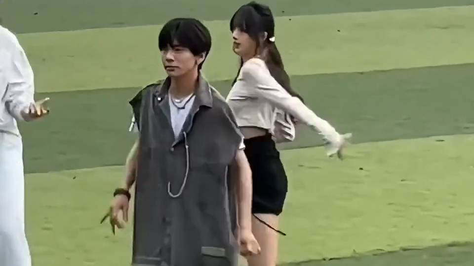 盘点校园中的那些才艺表演，大学生舞台_腾讯新闻