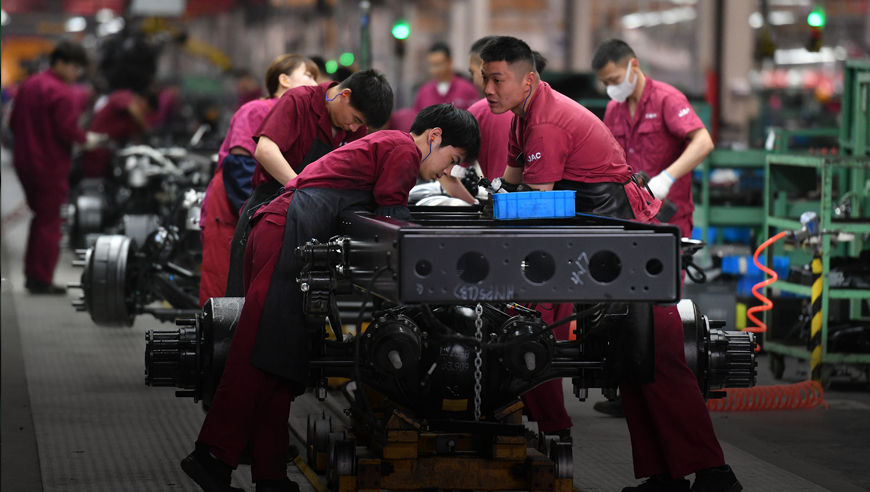 统计局：11月工业企业营收由降转增，工业利润降幅收窄至7.3%