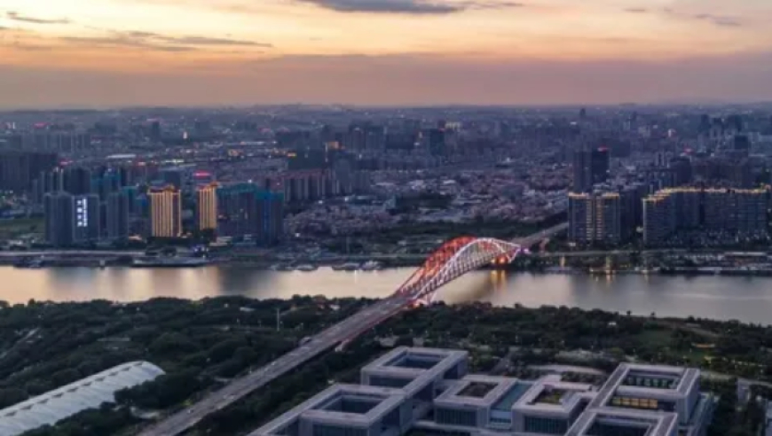 掉队的工业第四城，迎来破局时刻？