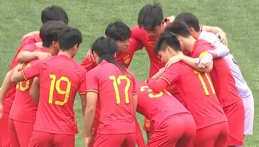 就压着打！U22国足20分钟5获良机+任意球中柱逼韩国队30分钟换人