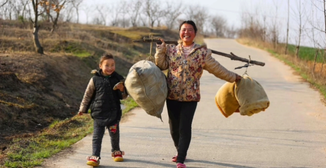 10年前被抓拍的河南母女找到了，家人发声缩略图