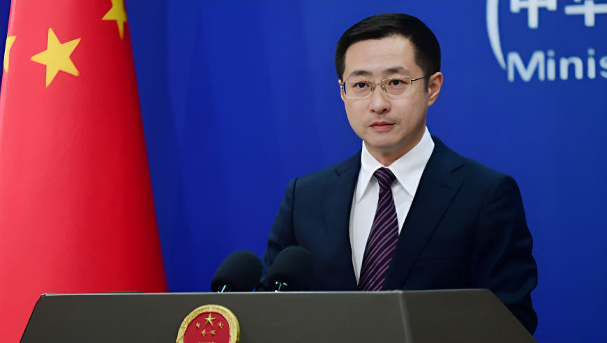 中国拒收后美将大量垃圾运这国 被送一句话