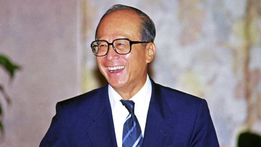 从买下半个英国，到如今闪电大撤退：这回3900亿身家李嘉诚又先下车了