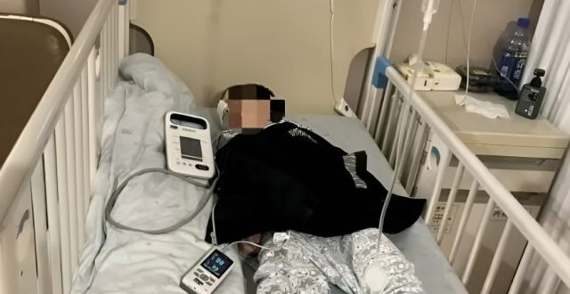 六岁男童旅游被烟花炸伤右眼几近失明，半年找不到放烟花的人，妈妈称「连告谁都不清楚」，到底谁该对此负责？
