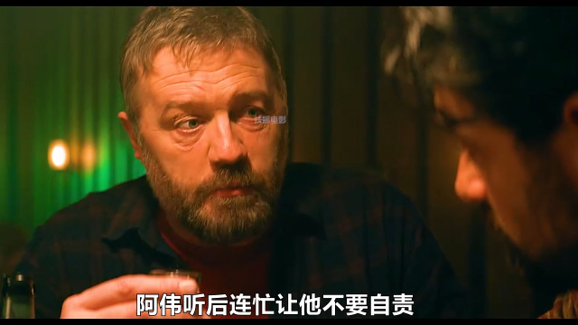 2024最新科幻惊悚片《屈从》，当人工智能偷偷觉醒了自我意识_腾讯新闻