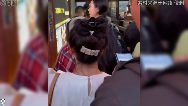 盘点那些插队被怼名场面，售票员怒怼插队女子，真是大快人心_腾讯新闻