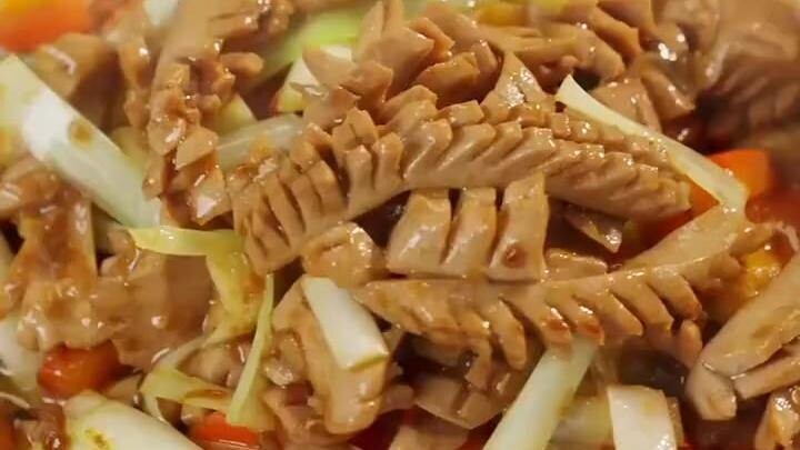 韭黄炒腰花，吃腰补腰，越吃越健康！_腾讯新闻