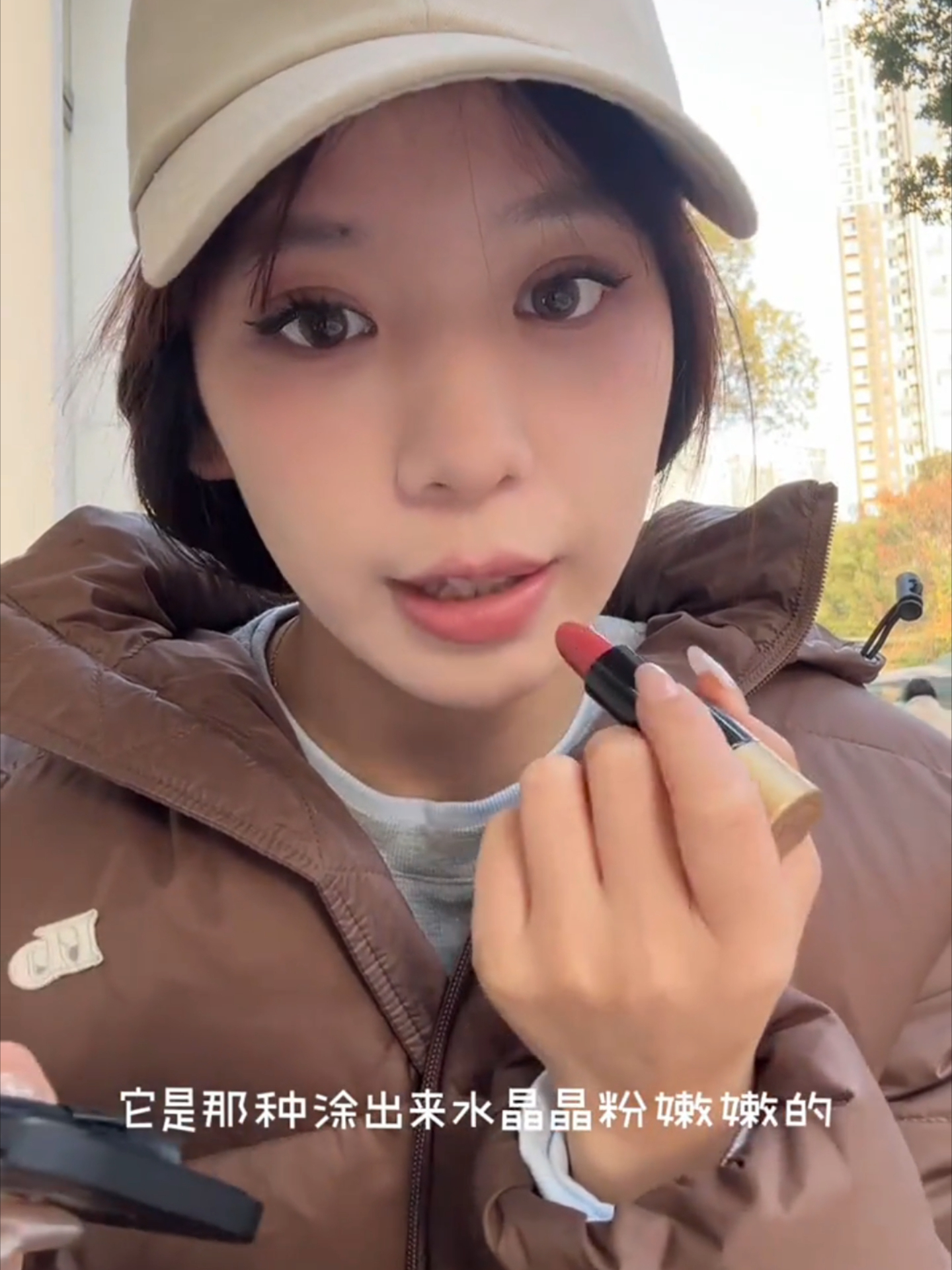 生日日系look+长檐刺绣帽，东郊记忆贝果嗦狗5元券泰餐小八爪吓人却真香，店家赠小狗零食_腾讯新闻