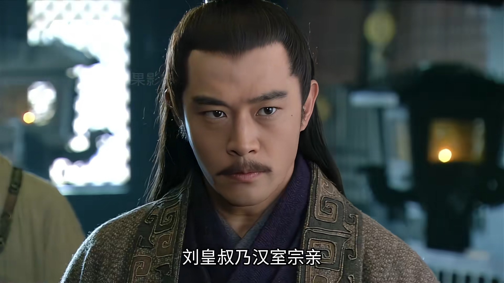 细读《新三国》，吴国太当众怒斥周瑜孙权 周瑜设计引诱刘备到甘露寺_腾讯新闻