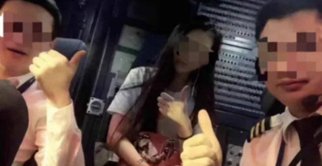 航班空中巡航阶段，飞行员将网红美女带进驾驶舱？官方：2019年旧闻缩略图