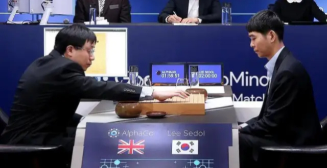 AlphaGo核心作者：十年了，LLM还没学到那场棋局“神之一手”的精华_腾讯新闻