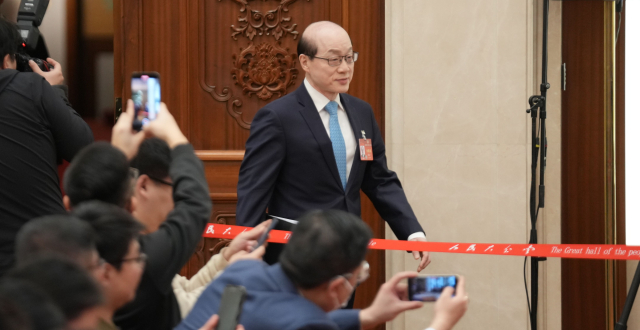 今年全国两会首场发布会下周一登场，发言人刘结一将亮相_腾讯新闻