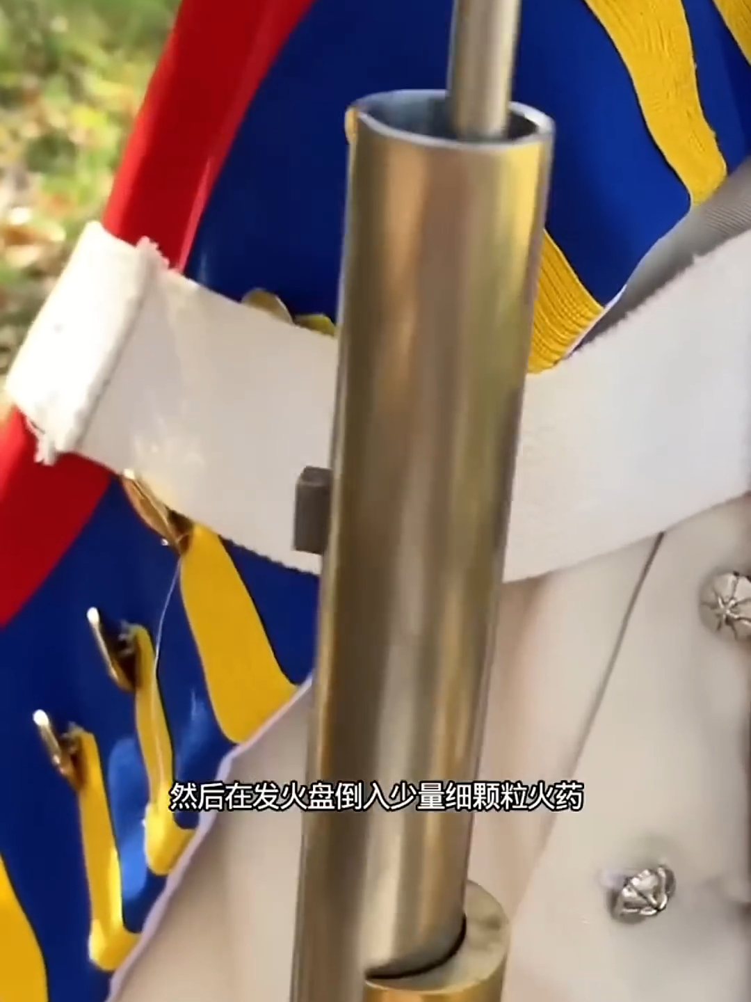 老枪都是怎么装弹的？_腾讯新闻