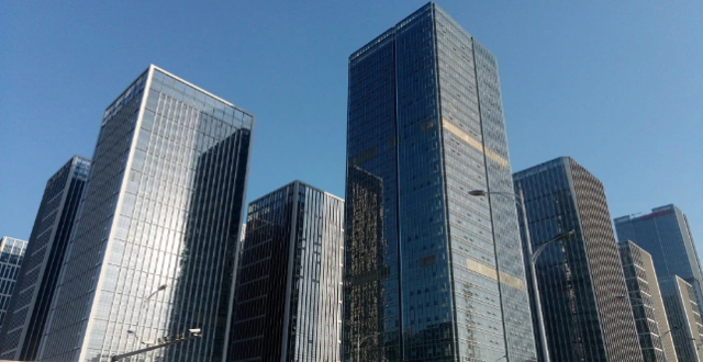 房产中介沸腾了上海土拍战况激烈 19宗地揽金518.83亿元!