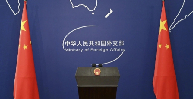 外交部提醒赴美国中国公民注意入境安全风险缩略图