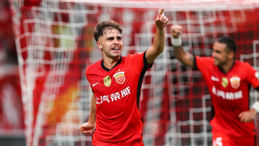 中超-海港4-1河南：12轮不败暂登顶维塔尔2传1射+送点梅伦多首球