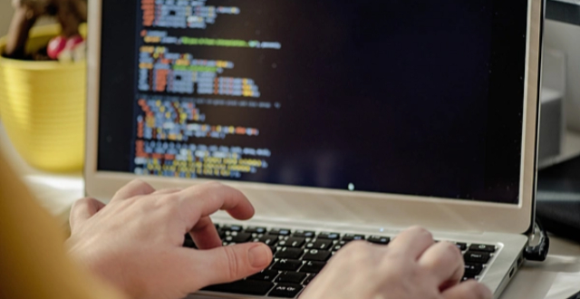 只会写代码的人，已经输了缩略图