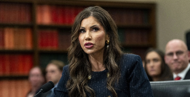 美国国土安全部长：计划扩大“旅行禁令”范围至30多个国家缩略图