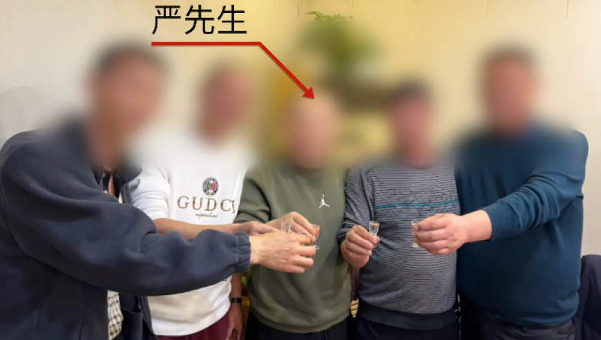 『专题』一商户负责人在西安赛格商场坠亡，生前好友：他曾变卖门店发工资