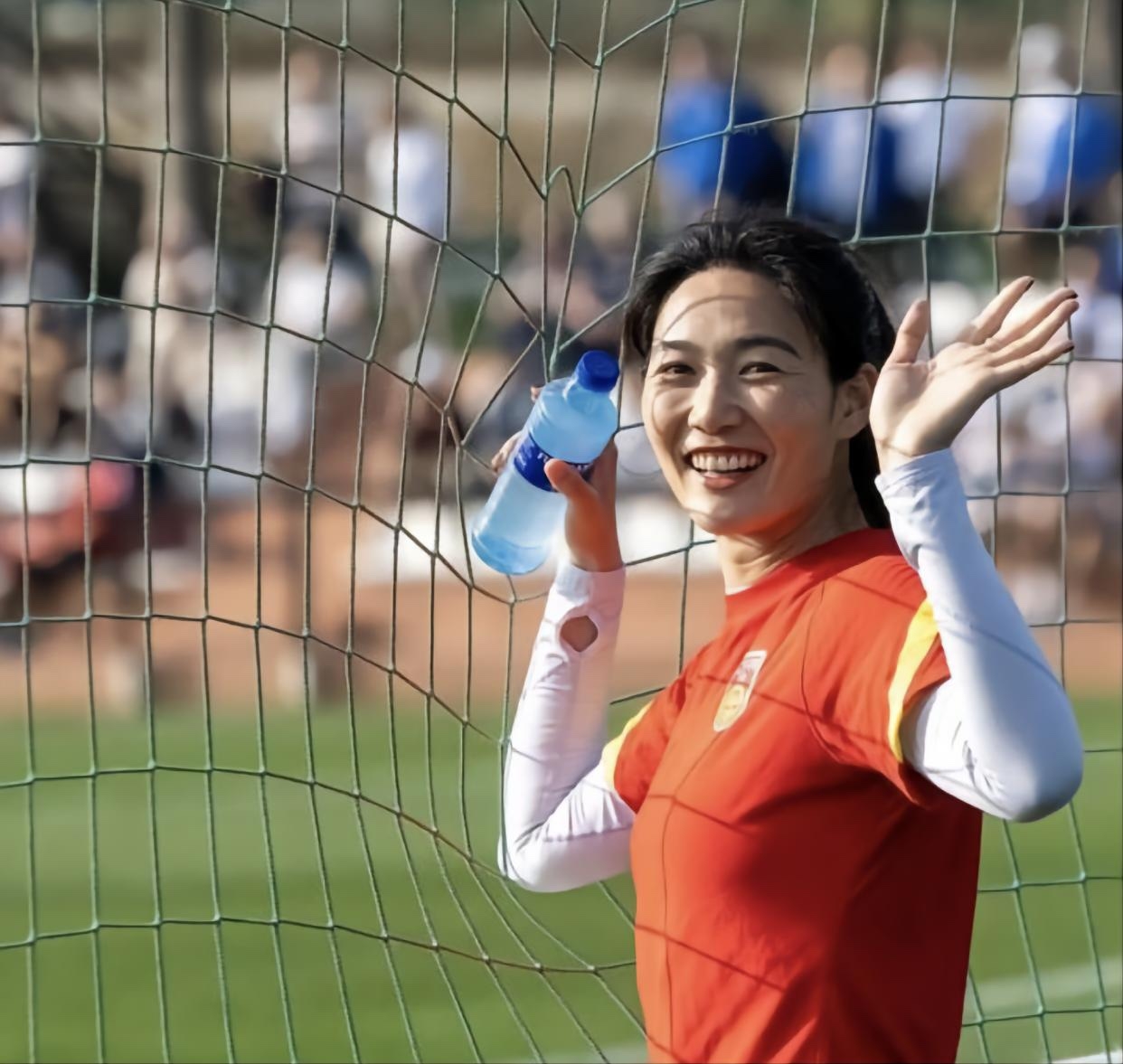 女足留洋国脚杨莉娜欧洲足球更加职业化世界杯希望小组出线