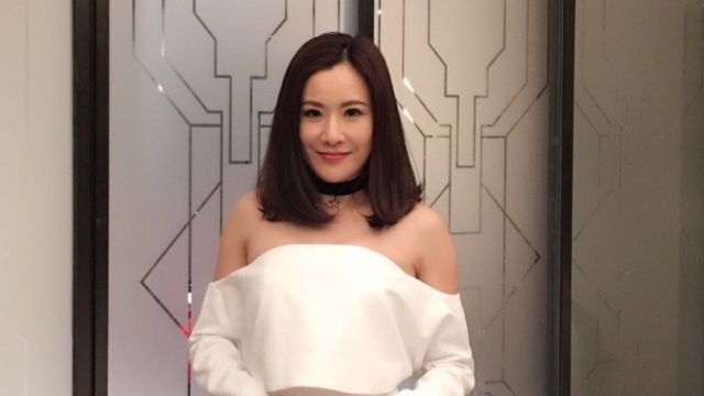 张文慈亚视成名后在TVB做黄金配角，如今已北上做直播带货｜老牌新番_腾讯新闻