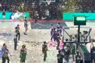 广东实验中学夺冠时刻！北京主场6天两次目送对手登顶_腾讯新闻