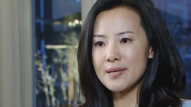 女人的战争：小姑子30岁不嫁人，天天就喜欢和哥哥腻在一起，嫂子忍无可忍爆发_腾讯新闻