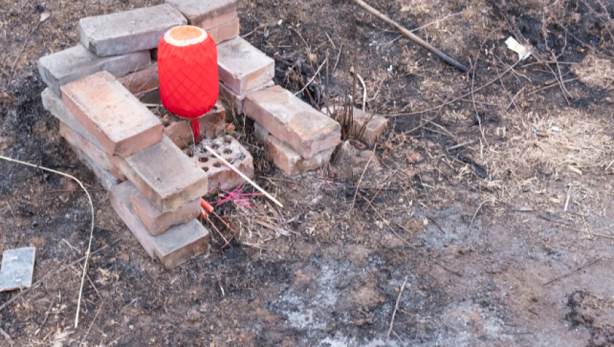 『专题』女子清明前夕发现姥爷坟头被平，民政局：确实没有通知到家属