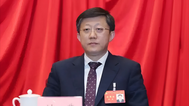 刘非任杭州市委书记，曾因滑雪受关注_腾讯新闻