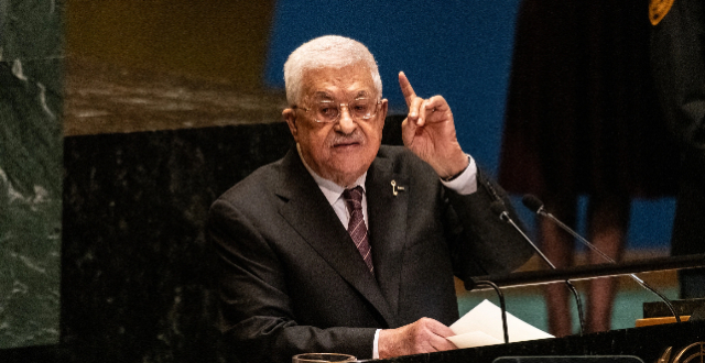 巴勒斯坦总统阿巴斯致信中方：感谢中国提供1亿美元人道援助缩略图